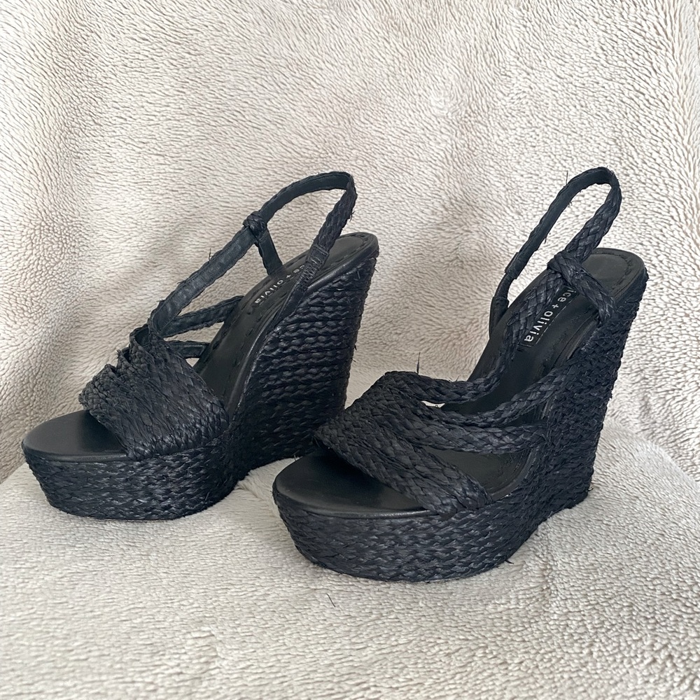 ALICE + OLIVIA - Straw espadrilles with straps and wedge heel in black